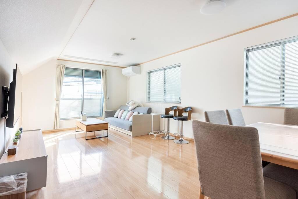 アンドステイ南長崎5丁目 Apartemen *